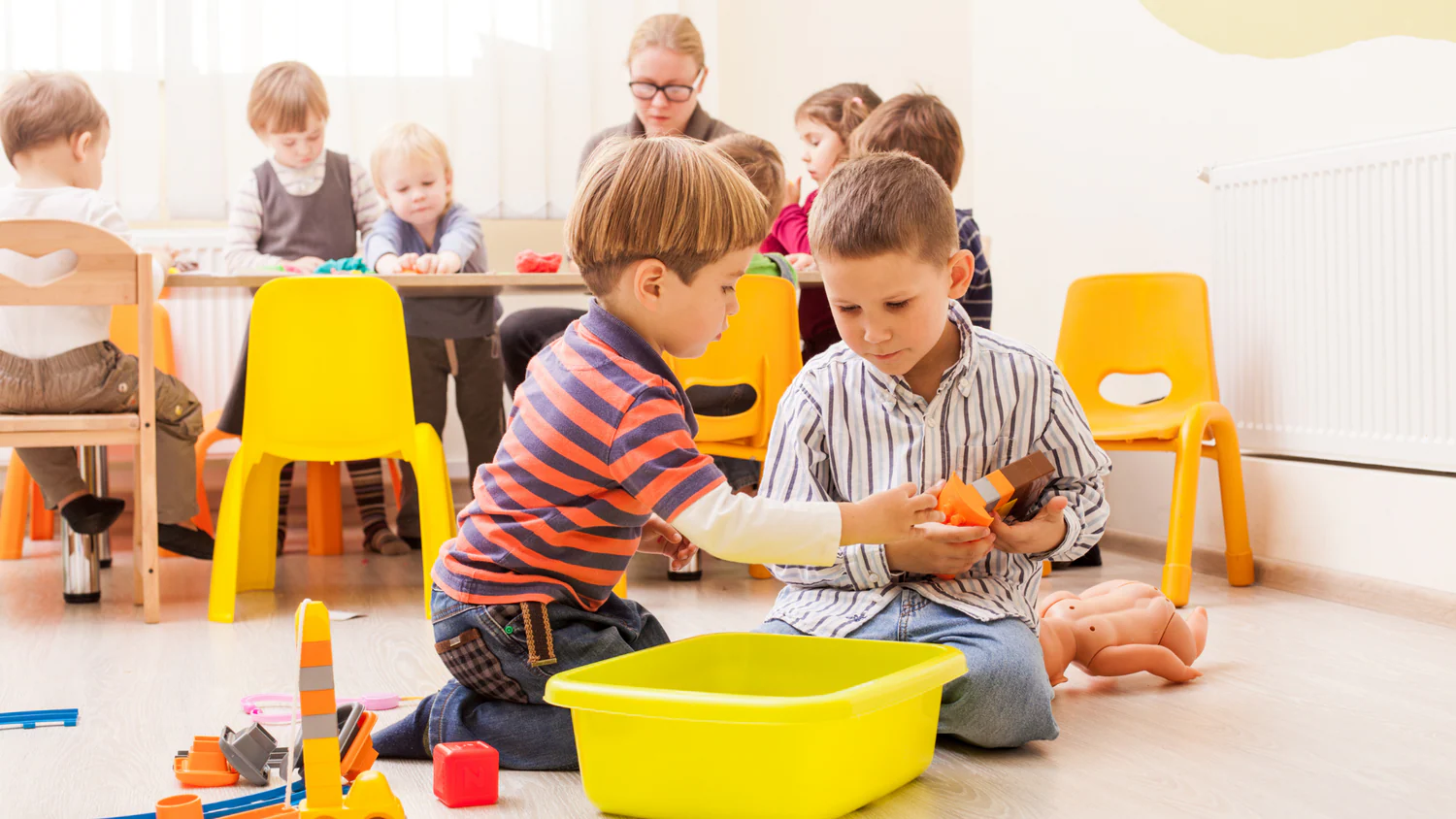 Blue_and_Yellow_Illustrated_Game_Streaming_Blog_Banner